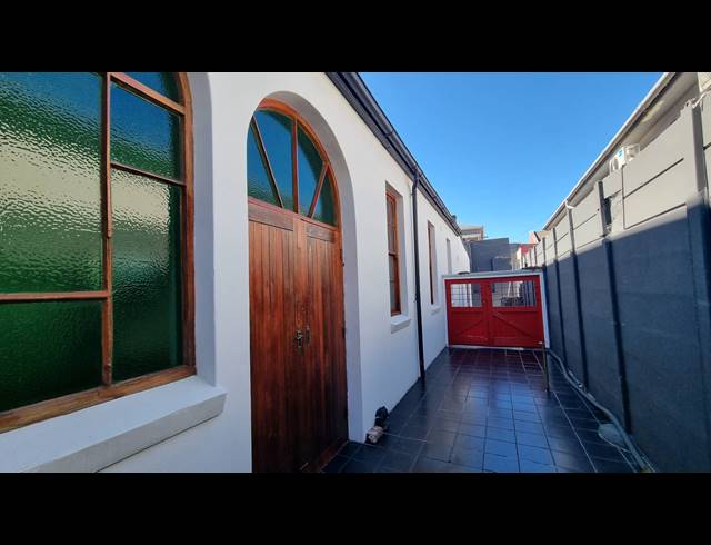 330M² MINI FACTORY FOR SALE IN WOODSTOCK